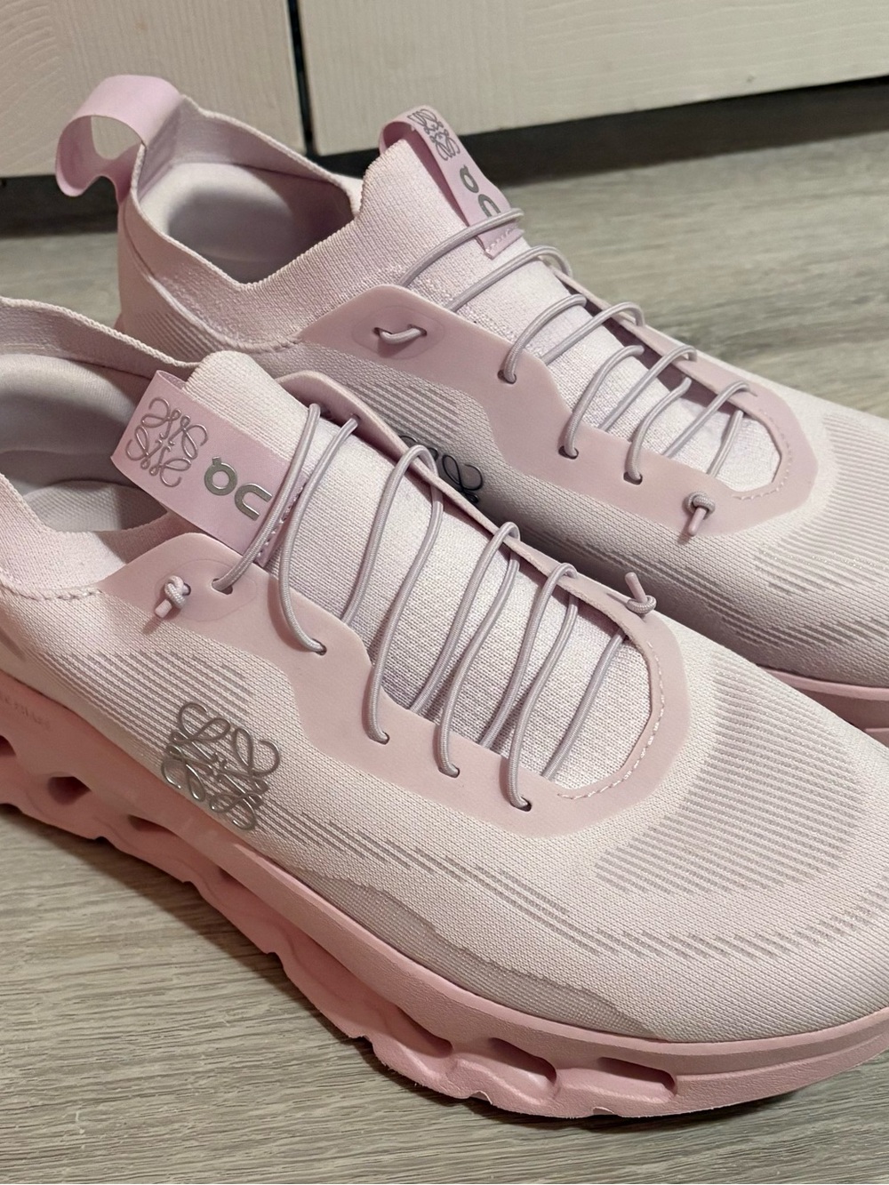 On Running Women’s Pastel Pink Knit Cloud Athletic Shoes - Picture 2 of 3